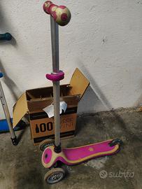 Monopattino a tre ruote