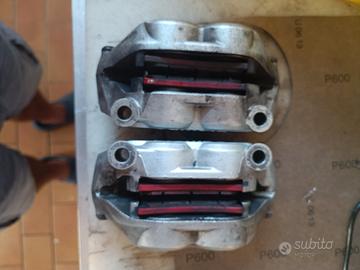Pinze  Ducati Multistrada 1200 s con pastiglie