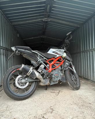 Ktm Duke 125 2023 incidentato