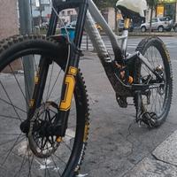 demo specialized