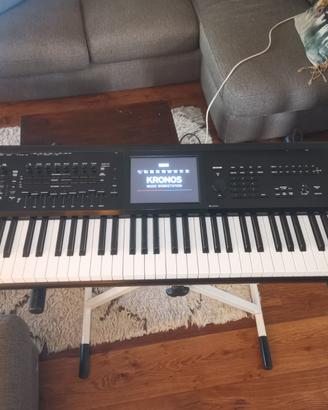 Korg kronos 2 73 tasti