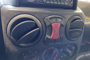 Bocchetta clima centrale FIAT DOBLO del 2008