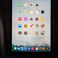 iPad Air 2 Silver funzionante con Display rotto