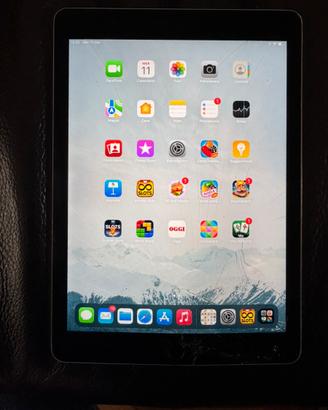 iPad Air 2 Silver funzionante con Display rotto