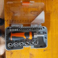 set giraviti e chiavi bussola