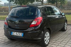Opel corsa 1.2 16V - ANNO 2010