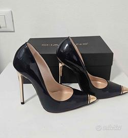 Décolleté vernice nera