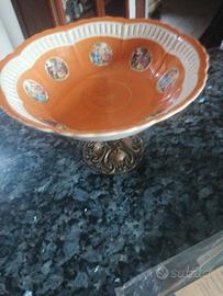 vecchio portafrutta con dipinti vari. lotto 244