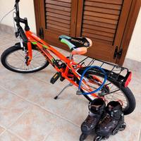 Bicicletta e pattini a rotelle