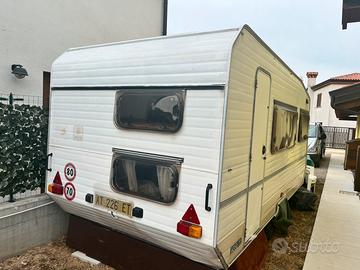 Roulotte Arca 465 con documenti