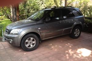 KIA SORENTO 2.5 4WD INTERNI IN PELLE E RADICA