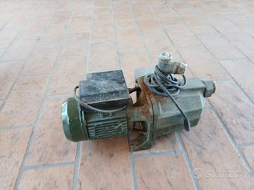 Pompa per estrazione acqua