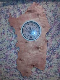 Orologio Sardegna artigianale in legno