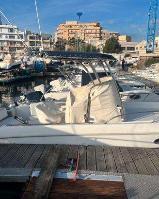 SESSA KEY LARGO 22 WALKAROUND – YAMAHA 150 CV 2023