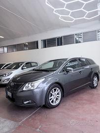 Toyota Avensis 2.2 D-Cat aut. Wagon Lounge