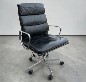 Poltrona EA219 di Charles Eames originale