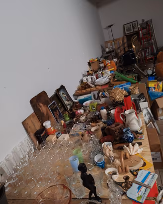 Garage da svuotare  leggere tutto 