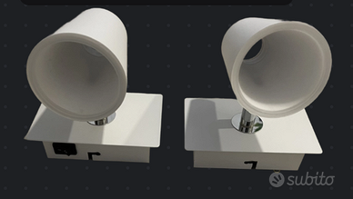 Coppia di applique orientabili per camera da letto