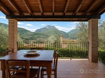 VILLA SINGOLA A FERENTILLO