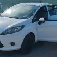 FORD FIESTA 1.4 GPL