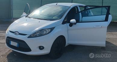 FORD FIESTA 1.4 GPL