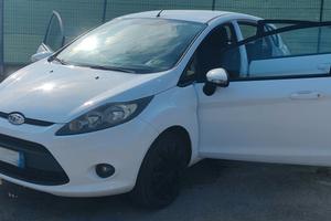 FORD FIESTA 1.4 GPL