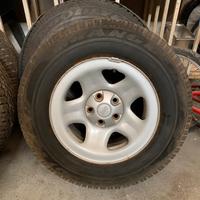 N 5 cerchi e pneumatici jeep Wrangler tj ‘06