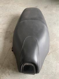 Sella Piaggio nrg mc2