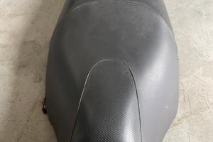 Sella Piaggio nrg mc2