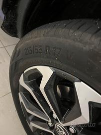 Gomme continental toyota yaris cross