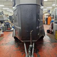 Trailer 2 cavalli