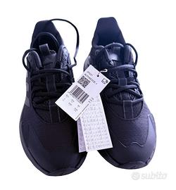 Scarpe Adidas numero 40 nere