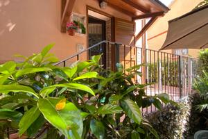 Delizioso trilocale con giardino