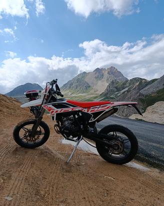 Beta RR 50