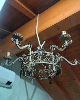 Lampadario ferro battuto