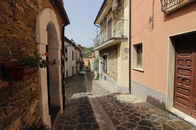 2 LOCALI A RUTINO