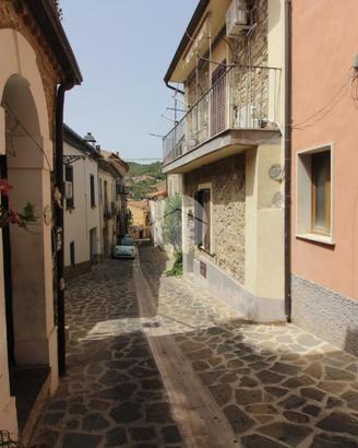 2 LOCALI A RUTINO