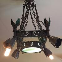 Lampadario artistico in ferro battuto