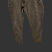 pantalone uomo moderno 