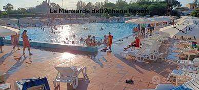 Sole, Mare, Piscina = Athena Resort, affrettatevi