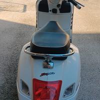 Vespa Gts 300 ie