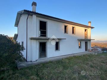 PORZIONE DI BIFAMILIARE A MONTEFIASCONE