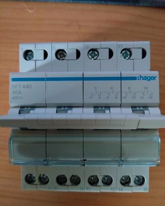 Commutatore 1-0-2 4 poli Hager SFT440 40A 