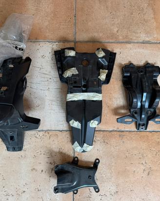 Parafango portatarga supporto Yamaha Tenere 700