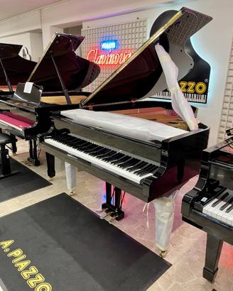 Pianoforte mezza coda yamaha mod. g3 nero lucido