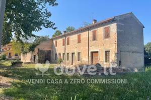 Rustico / Casale di 250 m² con 4 locali a Villafra