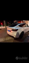 tesla model y 4awd 4x4  long range