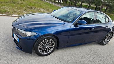 alfa romeo giulia 2.2 diesel 150cv business blu