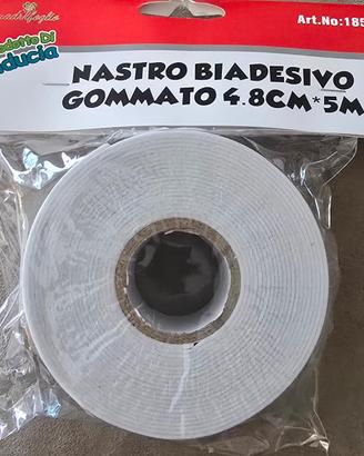 Nastro biadesivo
