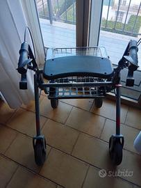 Deambulatore pieghevole